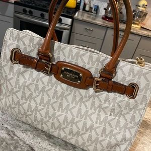 Large Michael Kors hand bag.